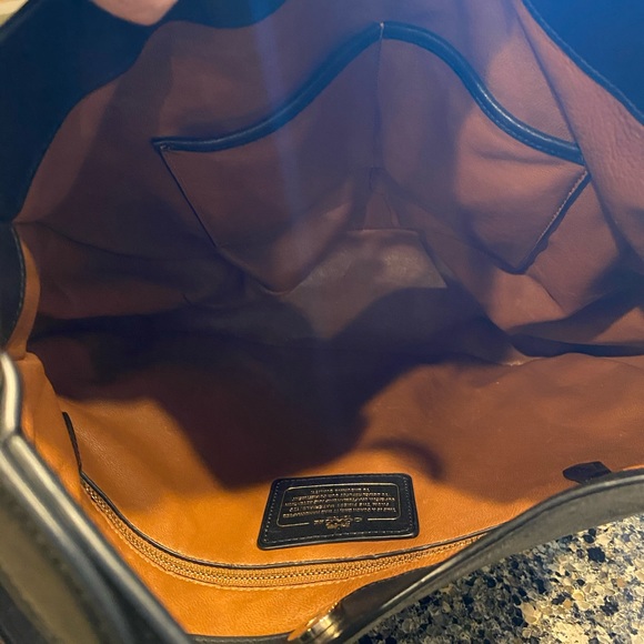 Black leather Coach Purse - Picture 4 of 5